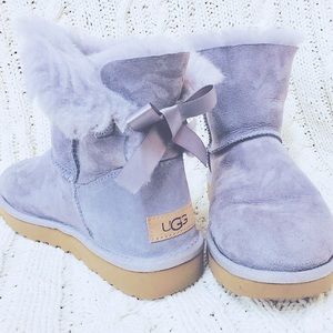 EUC Ugg Bailey Bow Short Gray Boots